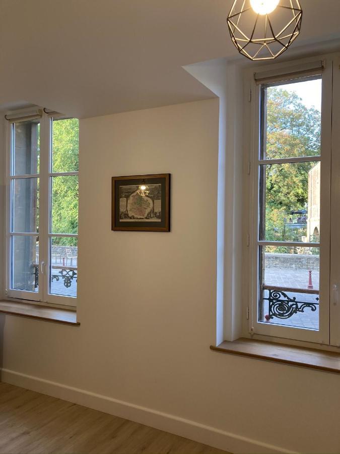 Suite Charles - Vue Musee Rimbaud Шарлевіль-Мезьєр Екстер'єр фото
